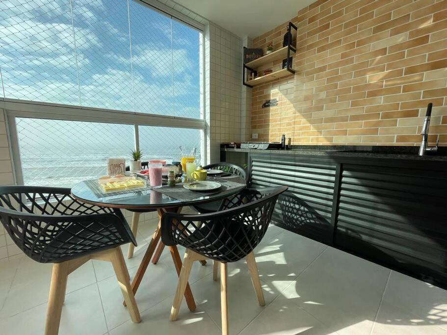 Ap Frente Mar Com Ar-Condicionado E Varanda Gourmet Mongaguá 外观 照片